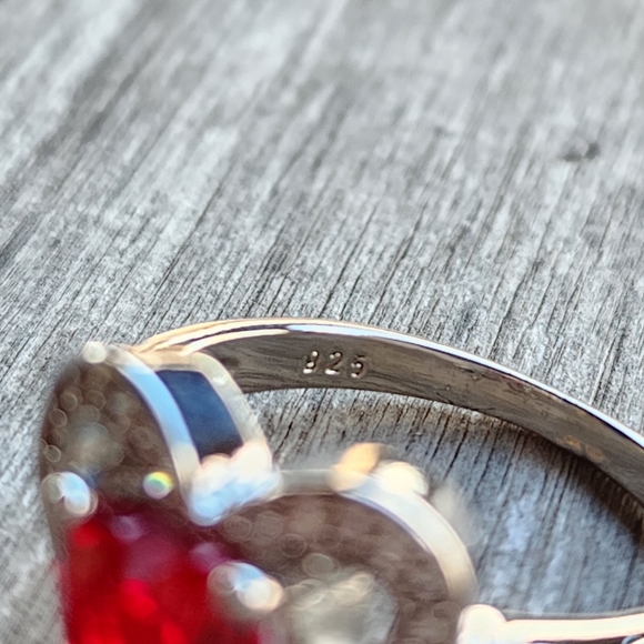 New 925 Sterling Silver Ruby Heart White Topaz Angel Wings Size 6.5 Ladies Ring - Picture 10 of 10